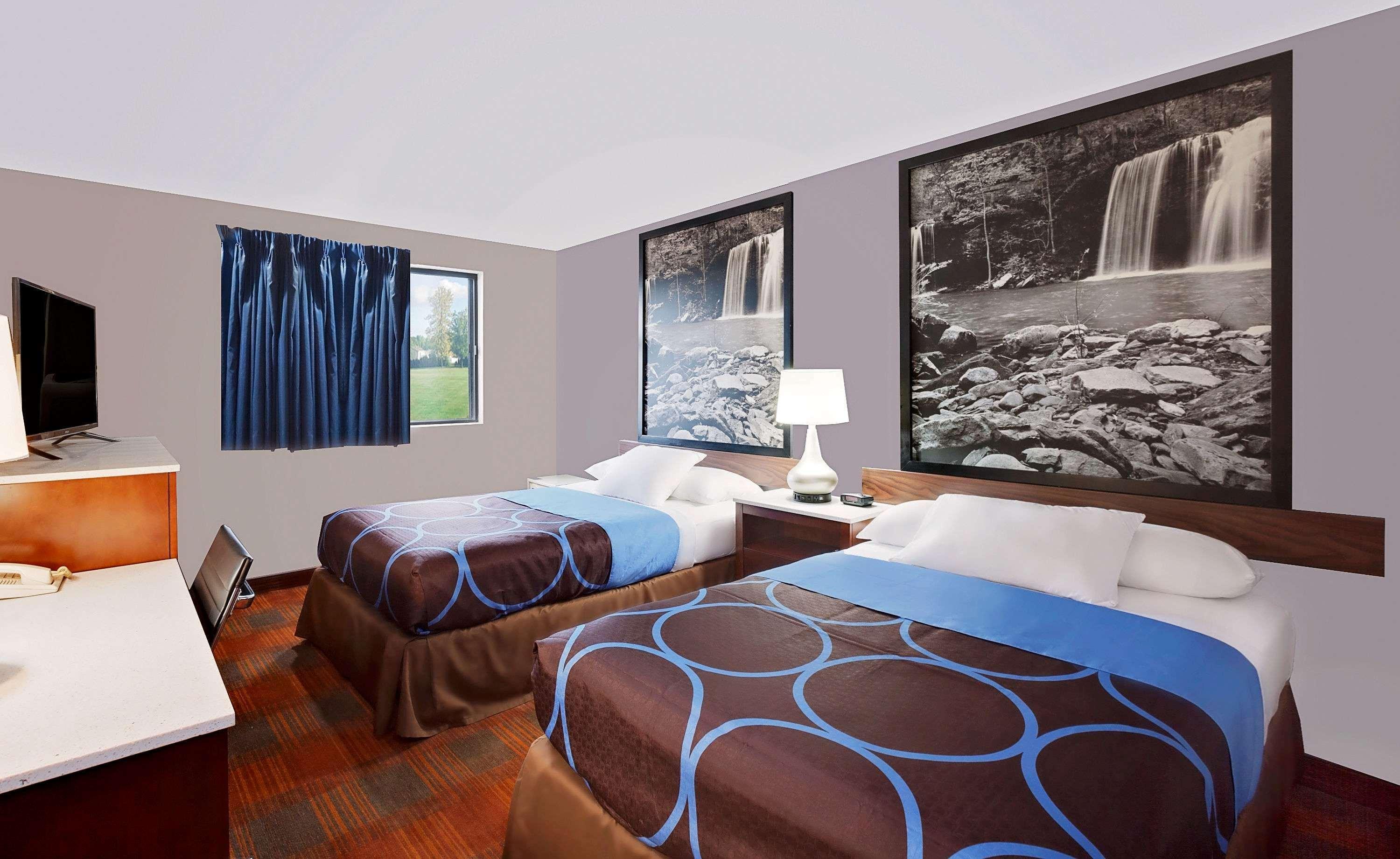 Super 8 By Wyndham Fayetteville Εξωτερικό φωτογραφία