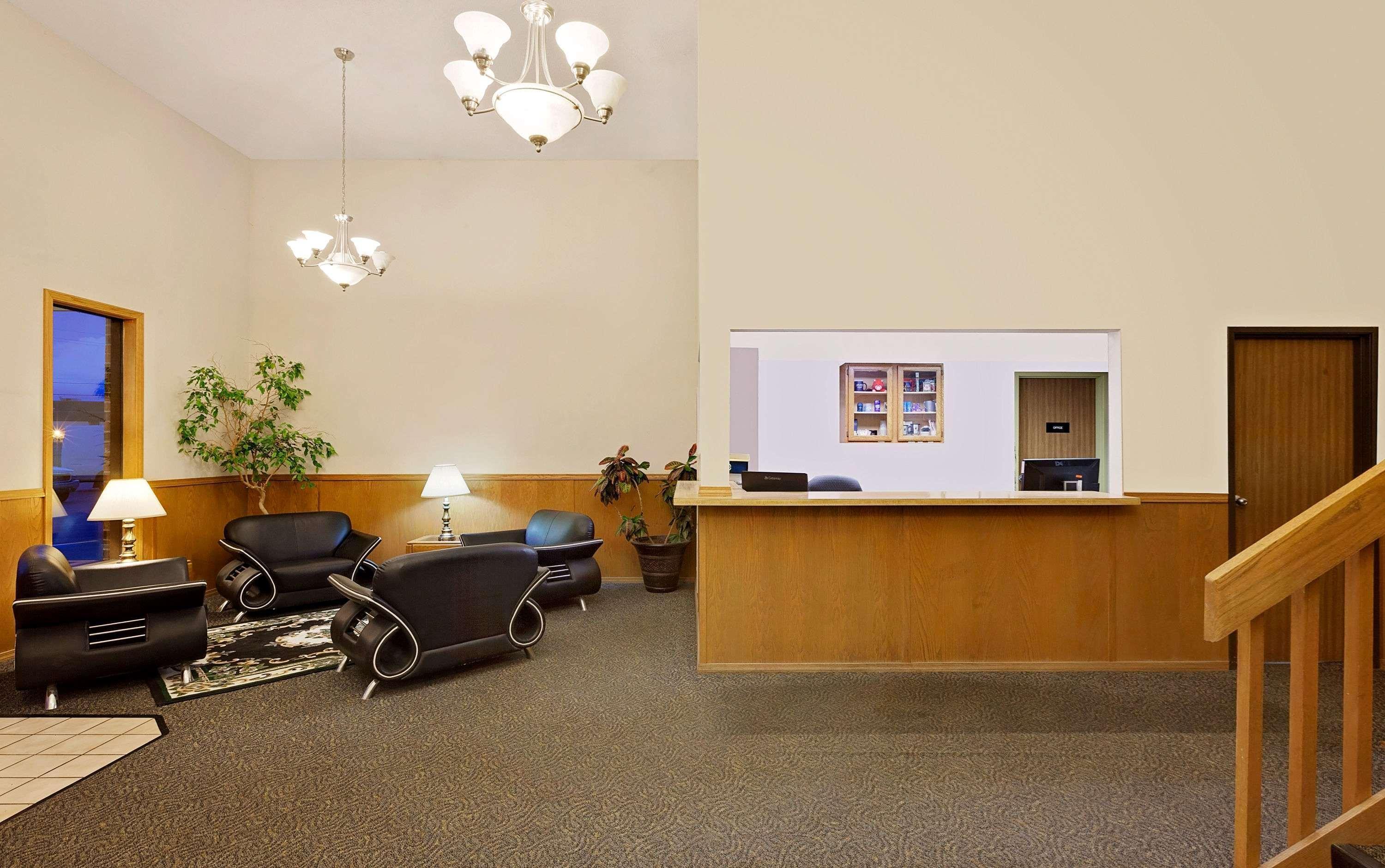 Super 8 By Wyndham Fayetteville Εξωτερικό φωτογραφία