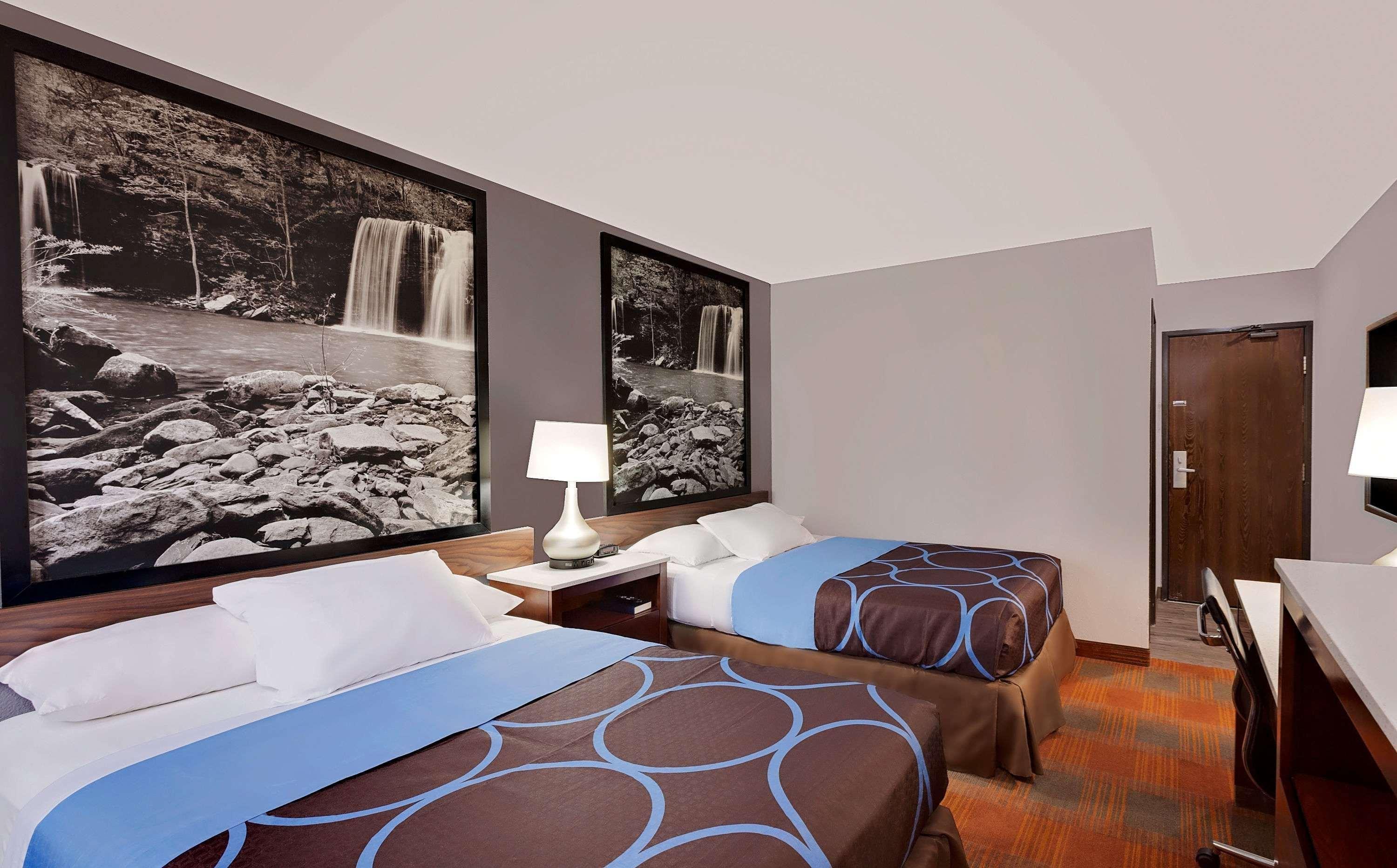 Super 8 By Wyndham Fayetteville Εξωτερικό φωτογραφία