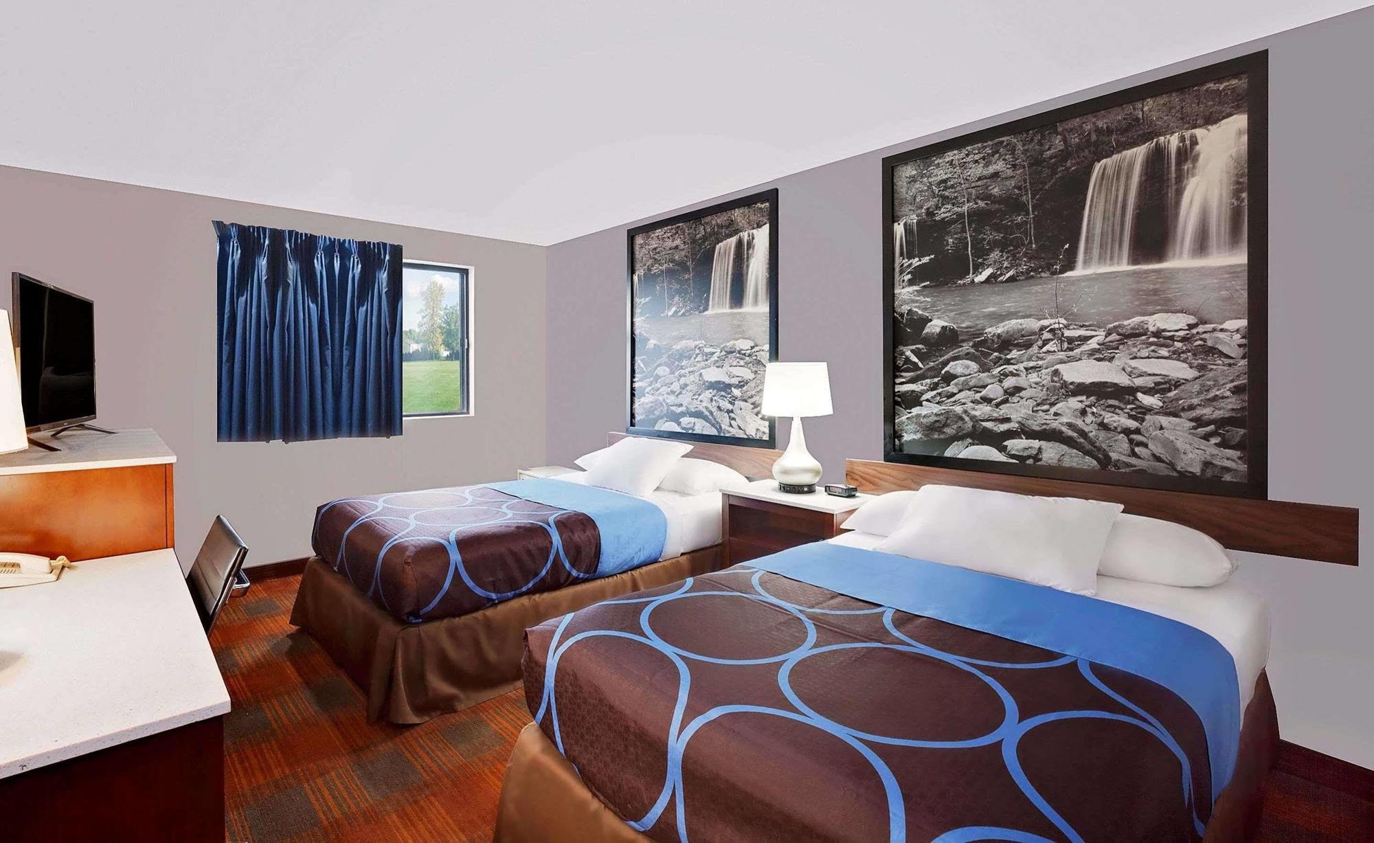 Super 8 By Wyndham Fayetteville Εξωτερικό φωτογραφία